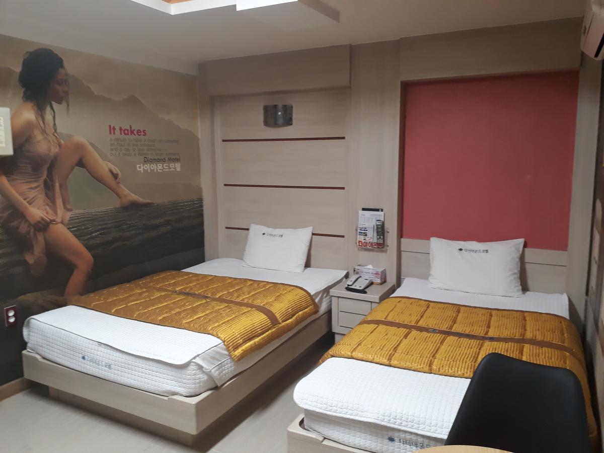 Diamond Motel Sacheon Exterior foto